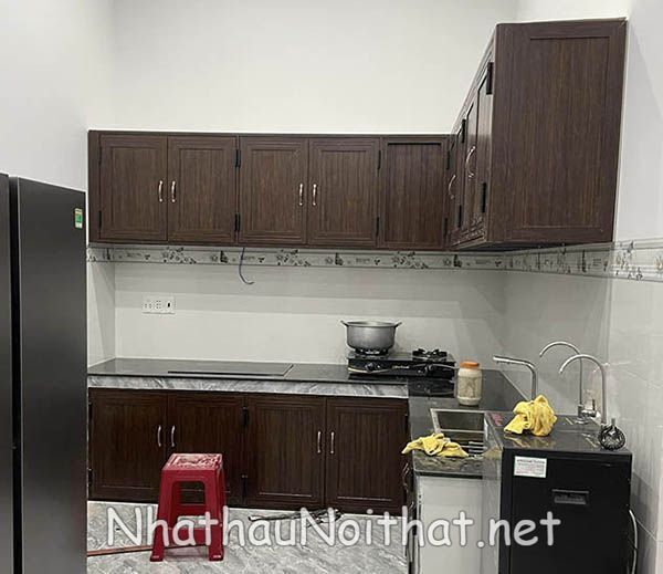 Top 30 Mẫu Tủ Bếp Nhôm Xingfa Đẹp – Báo Giá Xưởng Tiết Kiệm 30% tu bep nhom xingfa 25