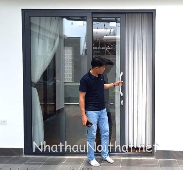 cua nhom phong ngu 2