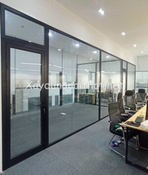 Vách Nhôm Kính Xingfa: Giải Pháp Tối Ưu Diện Tích Văn Phòng